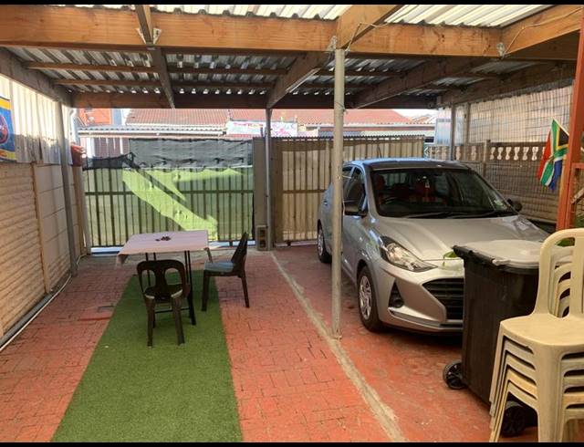3 BEDROOM HOUSE FOR SALE IN WESTRIDGE